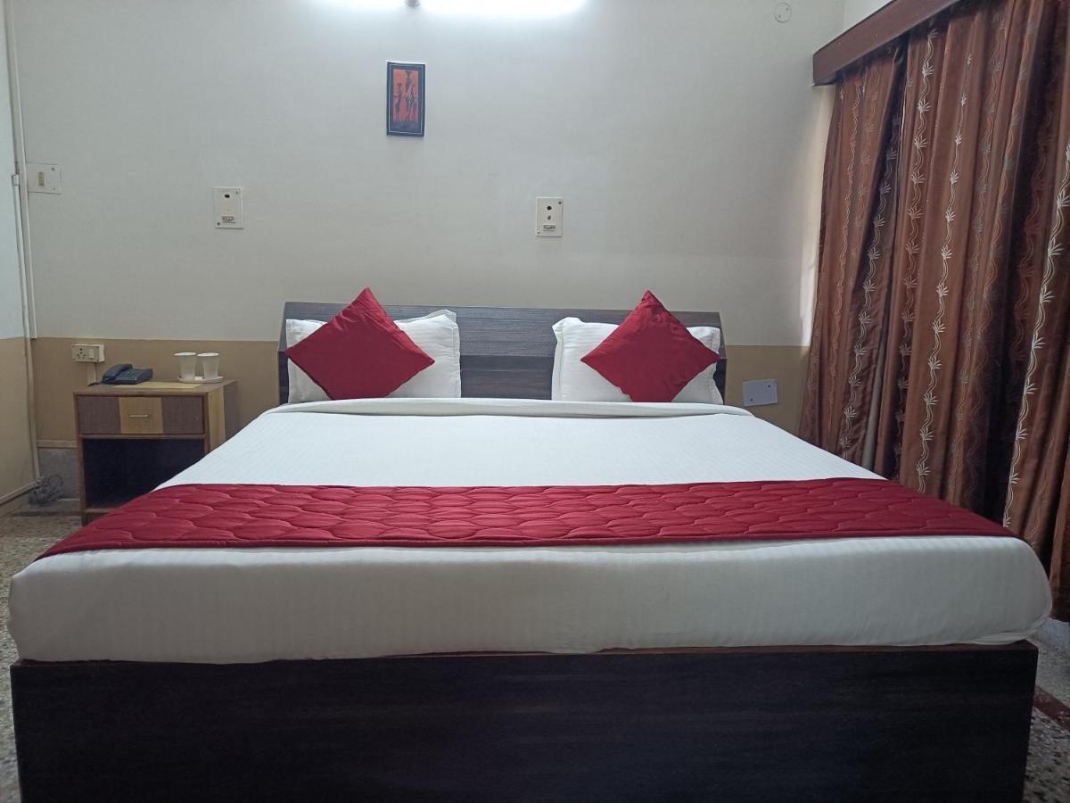 Riverview Guest House Guwahati Eksteriør billede