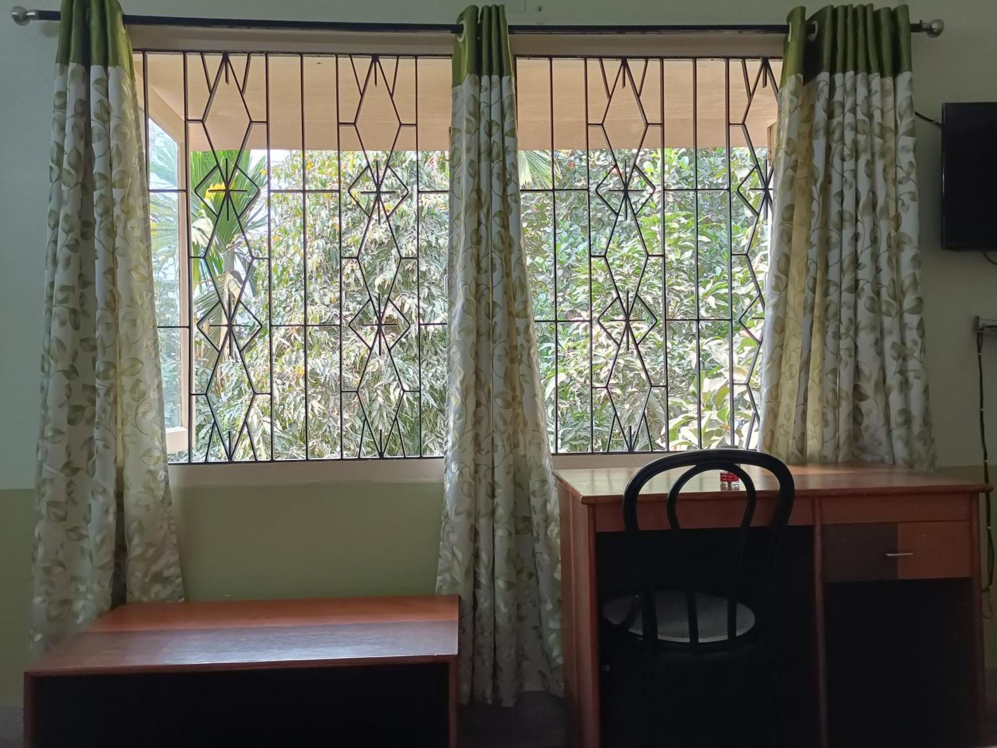 Riverview Guest House Guwahati Eksteriør billede